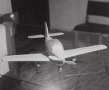 Drewniany model samolotu ” Airtourer” opracowany na konkurs Royal Aero Club w 1952 r. (Źródło: www.collections.museumsvictoria.com.au).