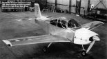 Prototyp samolotu turystycznego Victa ”Aircruiser-210 CS” w czasie budowy w zakładach Victa Consolidated Industries Ltd. (Źródło: ”Henry Millicer. Made In Australia And New Zealand”).