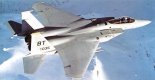 Samolot myśliwski McDonnell Douglas F-15A ”Eagle” w locie. (Źródło: U. S. Air Force).