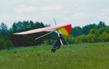 Lotnia Moyes XS podczas podejścia do lądowania. (Źródło: via rexc56).