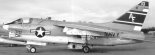 Morski, pokładowy samolot szturmowy Ling Temco Vought A-7A ”Corsair II” lotnictwa US Navy. (Źródło: US Navy).