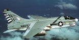 Samolot Ling Temco Vought A-7E ”Corsair II” należący do Squadron VX-5 US Navy. (Źródło: US Navy).