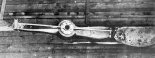 Śmigło samolotu myśliwskiego Morane-Saulnier L z łopatami ze stalowymi klinami, które odbijały pociski z karabinu maszynowego umocowanego na grzbiecie kadłuba. (Źródło: archiwum).
