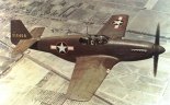Samolot w wersji North American P-51B-1NA "Mustang", napędzany silnikiem Packard V-1650-3 "Merlin". (Źródło: USAF).
