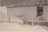 Prawdopodobnie zdjęcie przedstawia samolot PWS-40 ”Junak” zdobyty we wrześniu 1939 r. przez wojska niemieckie. (Źródło: ze zbiorów CardPlane).