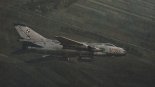 Samolot myśliwsko-bombowy Suchoj Su-20 w locie.  (Źródło: Skrzydlata Polska nr 13/1979).