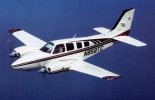 Samolot dyspozycyjny Beechcraft 58TC ”Baron” wyposażony w silniki z turbodoładowaniem. (Źródło: San Diego Air & Space Museum Archives).